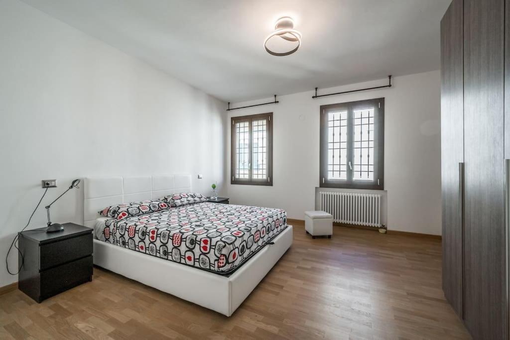 Apartment Near Ferrari's & Pavarotti's House