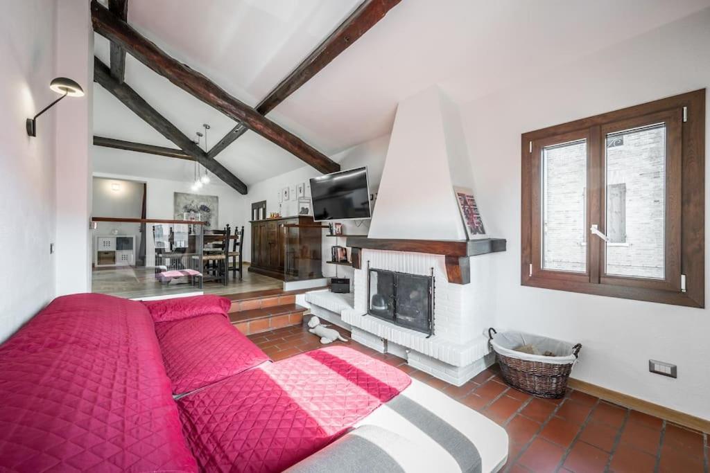 Apartment Near Ferrari's & Pavarotti's House *
